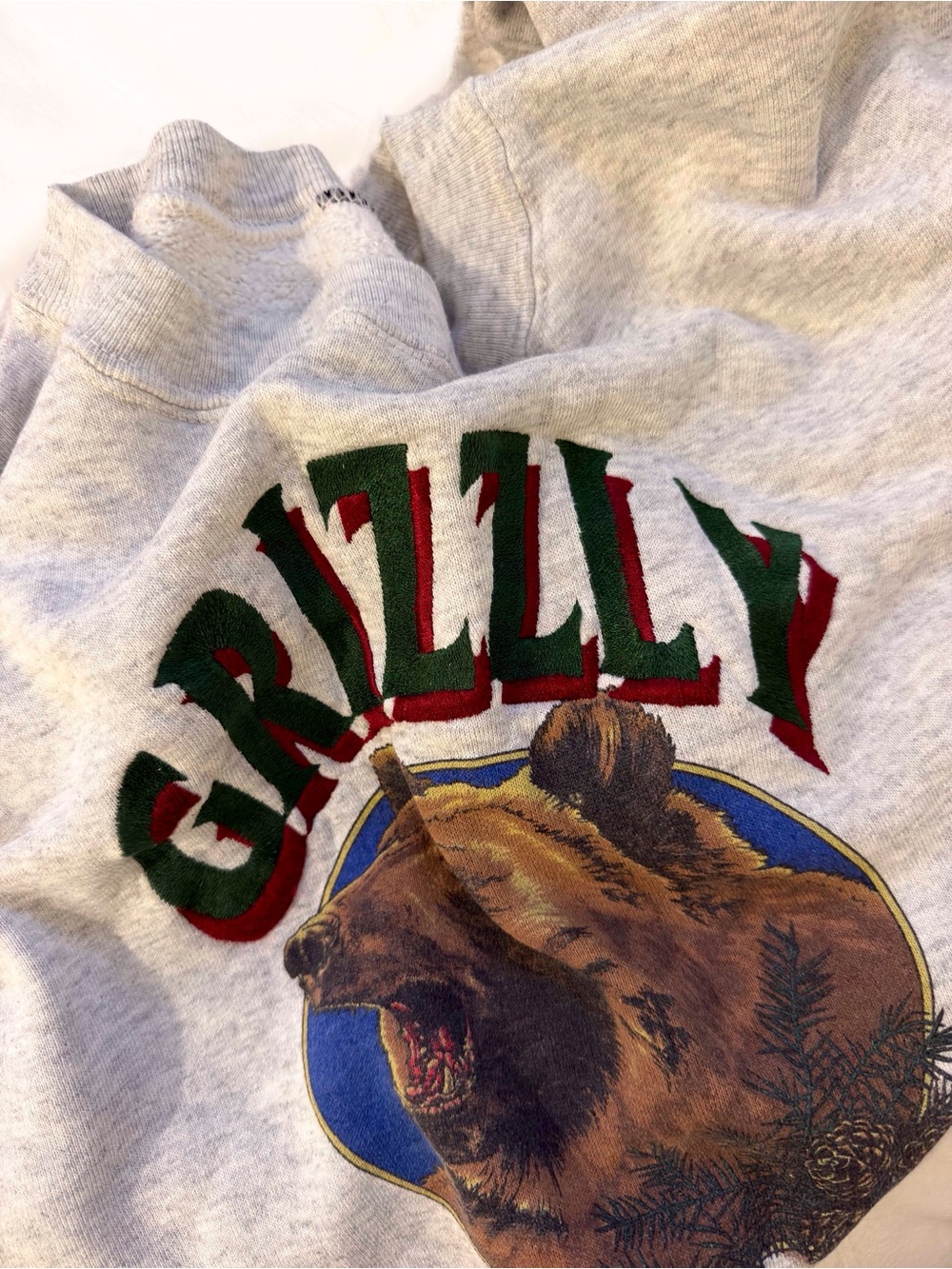vintage grizzly crewneck sweatshirt